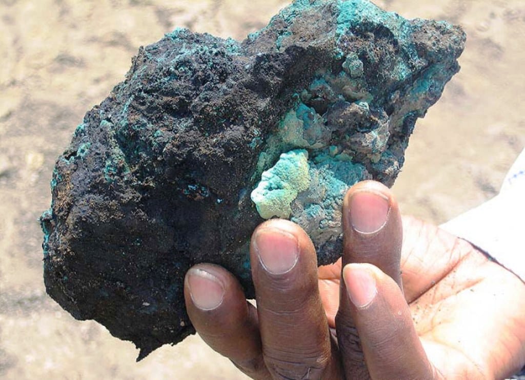 cobalt ore mining child labor